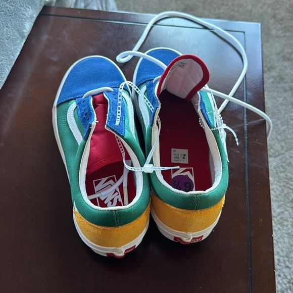 BNWT Men’s Size 6.5 Vans - Picture 2 of 5